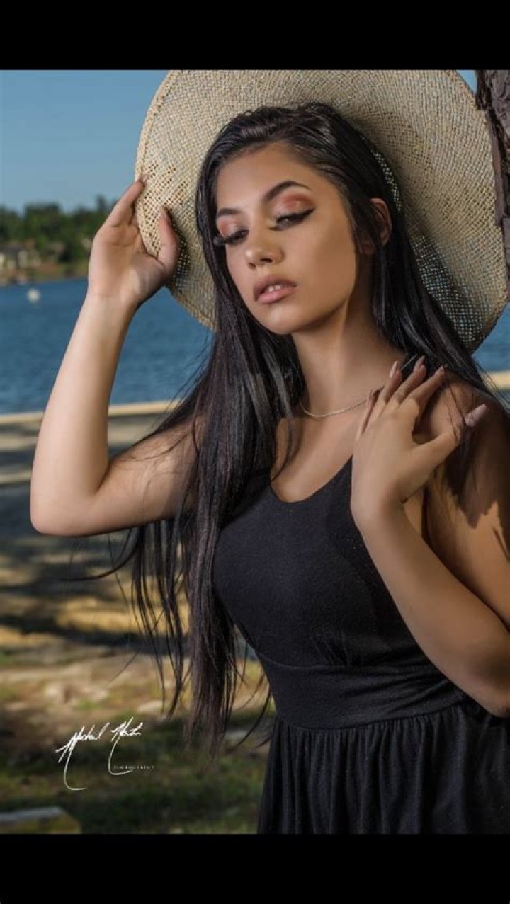 Pin by amariahmorales on Photography Maxi dress, Dresses, Fashion