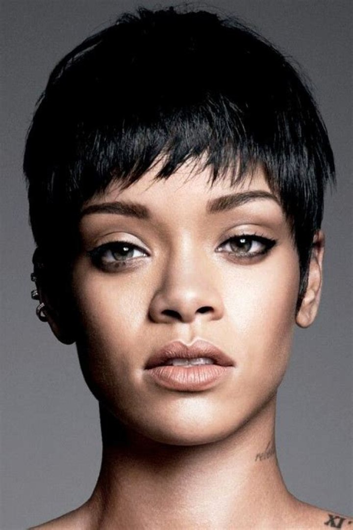 Pin on Rihanna