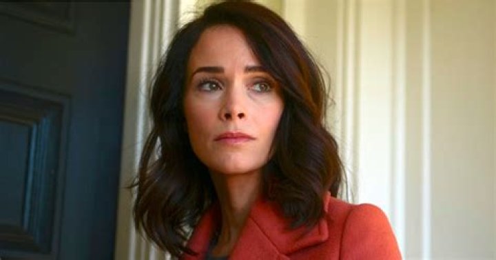 POPSUGAR UK Abigail spencer, Beauty, Hair