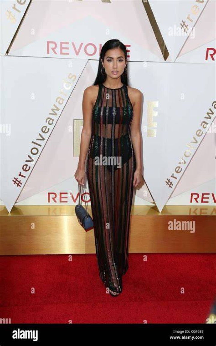 Racquel Natasha REVOLVE Awards 2017 08 GotCeleb