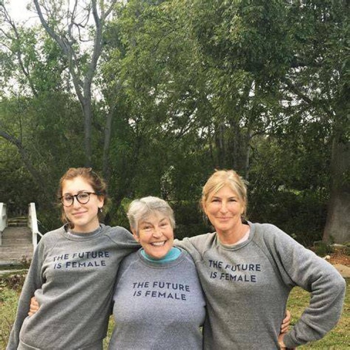 Remembering The Legacy Helen Reddy's Daughter's Tragic Passing