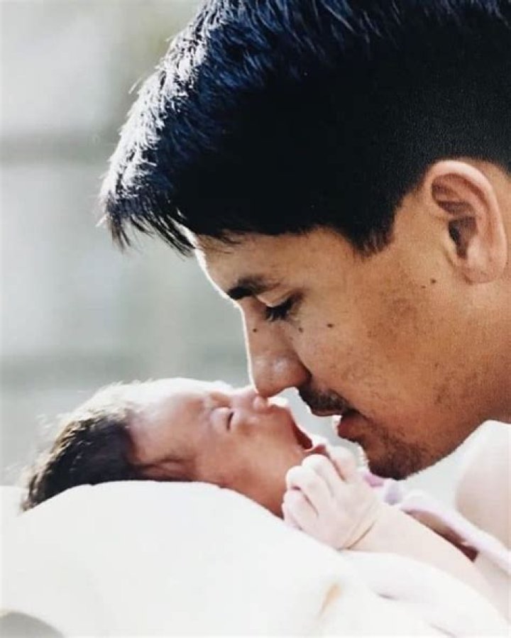 Richard Gomez celebrates daughter's graduation Inquirer Entertainment