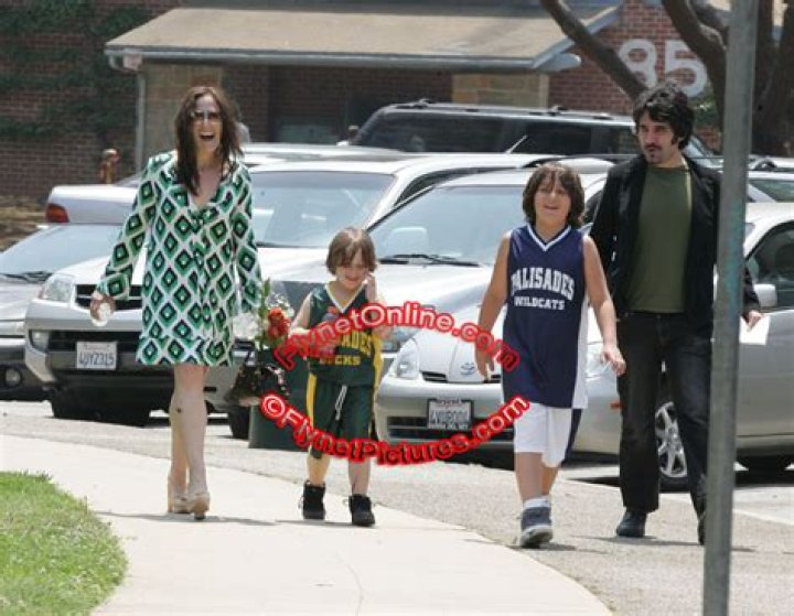 Ricki Lake out with her kids & exhusband Lipstick Alley