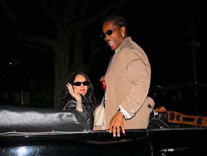 Rihanna Makes 1st Appearance Since Giving Birth Photos Us Weekly