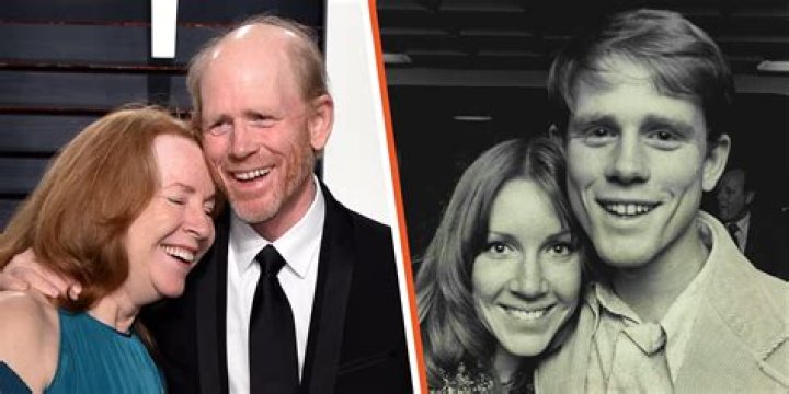Robert Reed Was a 'Perfect' Husband and Father but Felt 'Unhappy' Over