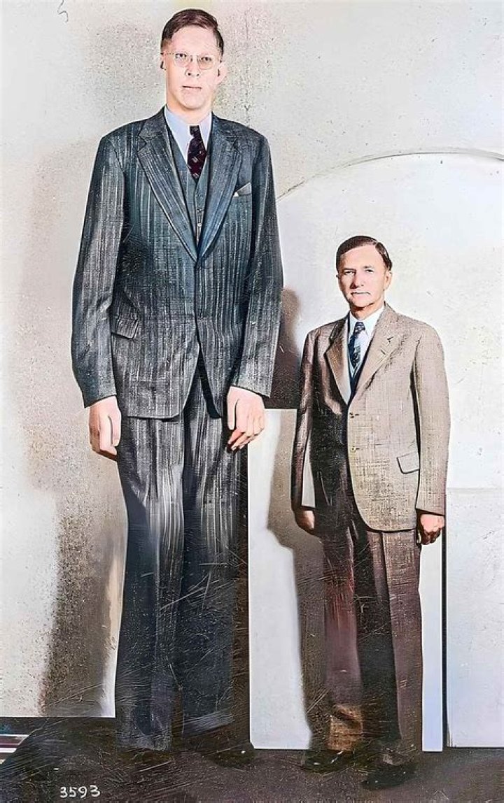 Robert Wadlow, the tallest man ever, was 8 feet 11 inches tall Viral