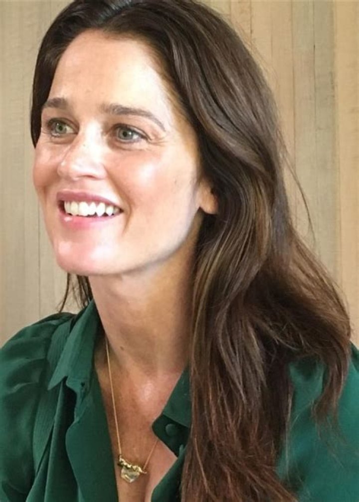 Robin Tunney Height, Weight, Age, Body Statistics Healthy Celeb