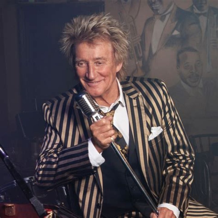 Rod Stewart's daughter, Renee, 26, shuns his rock 'n' roll lifestyle and