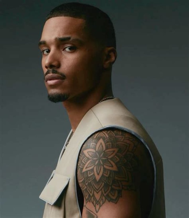 Rome Flynn black men, Handsome black men, Hot black guys