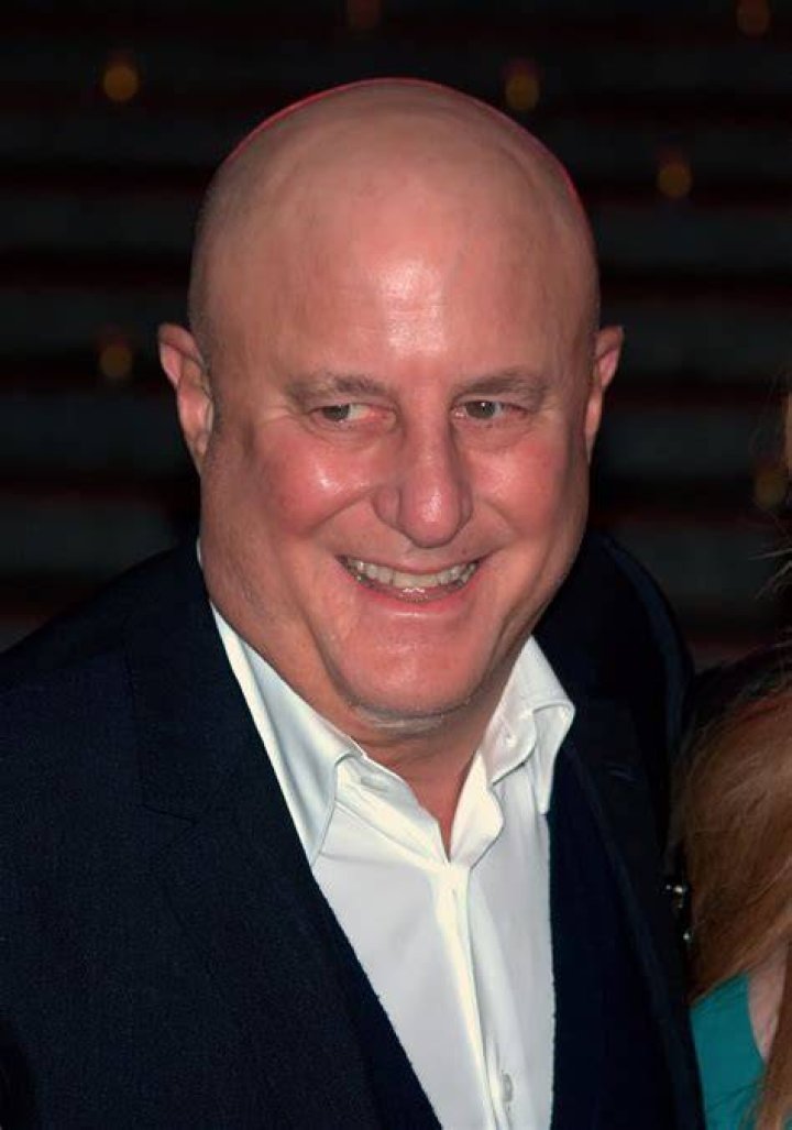 Ronald Perelman Making a Big Difference By Giving Back