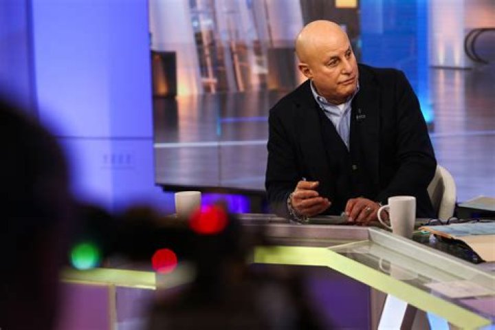 Ronald Perelman: The Mogul Behind The Fortune