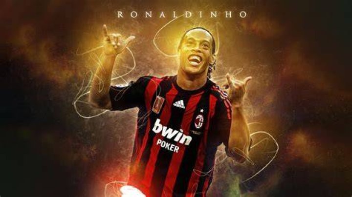 Ronaldinho Wallpapers 4k, HD Ronaldinho Backgrounds on WallpaperBat