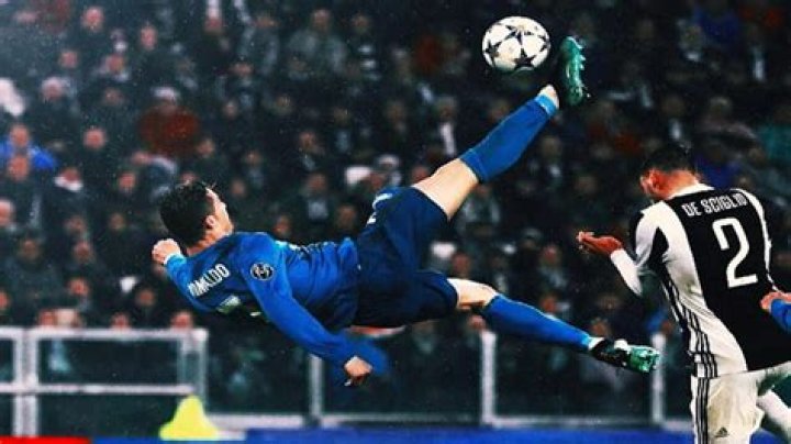 Ronaldo's Iconic Bicycle Kick: A Moment In Football History