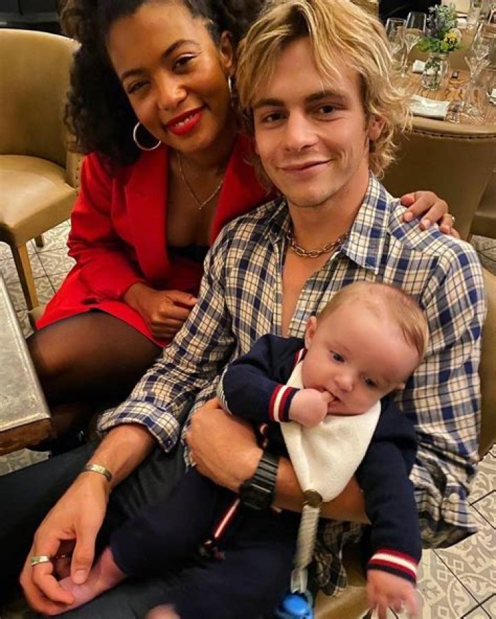 Ross and Roz Cute couples goals, Jaz sinclair, Cute couples