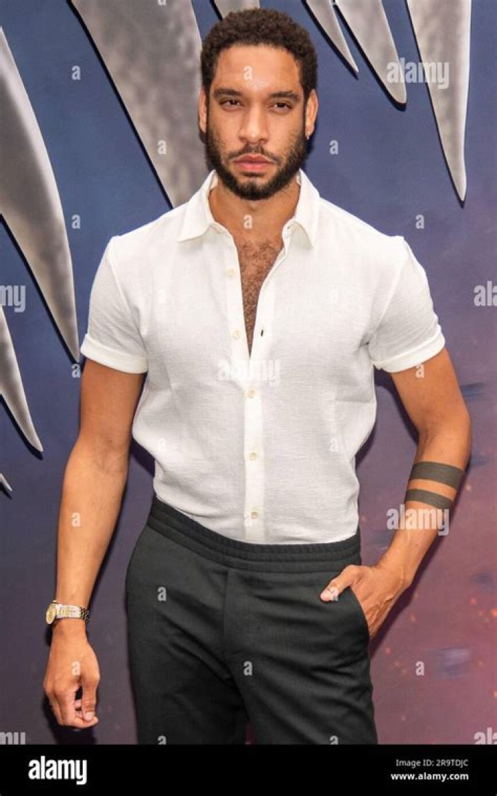Royce Pierreson Biography, Height & Life Story Super Stars Bio