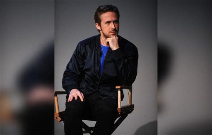 Ryan Gosling Feud With Estranged Dad &mdash; Skipped His Wedding!