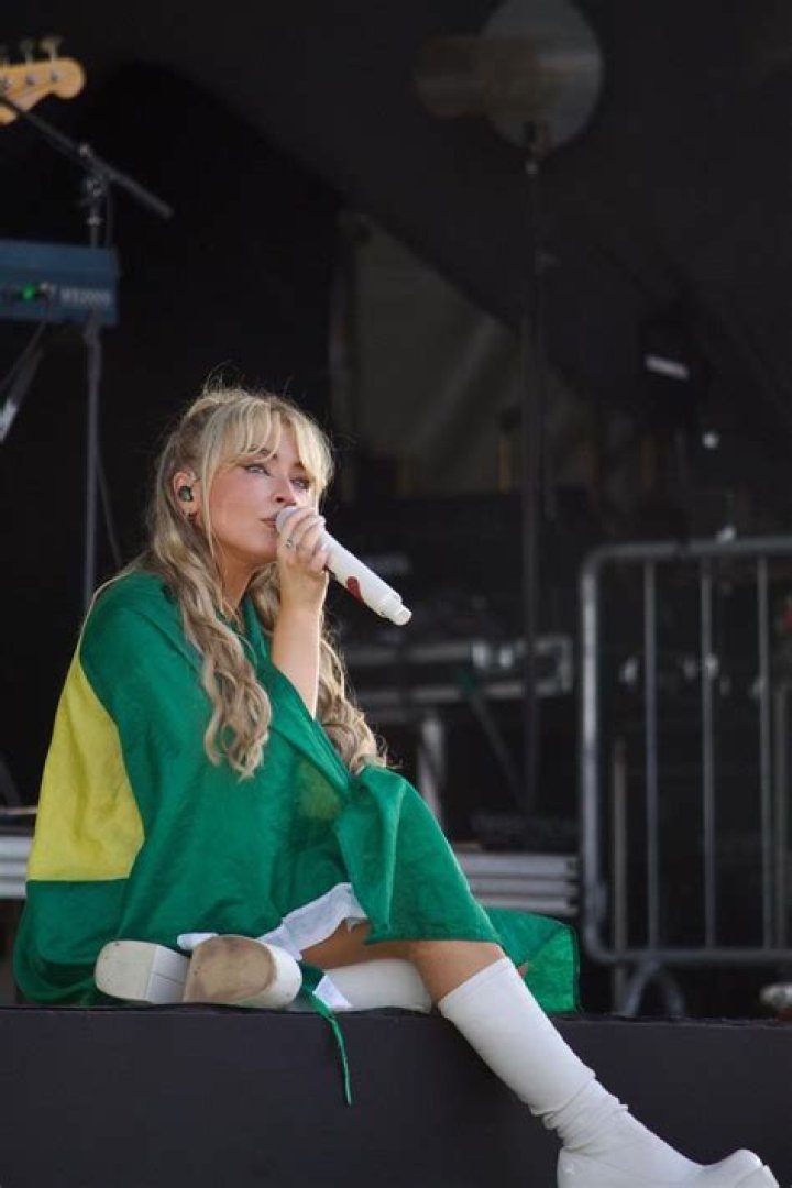 sabeina carpenter MITA festival brazil em 2023 Musica, Loirinha