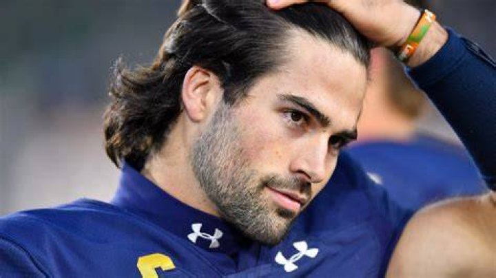 Sam Hartman still has chance to make only season in South Bend special