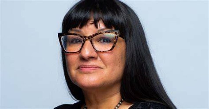 Sandra Cisneros doubles down on her support of 'American Dirt' Los Angeles Times