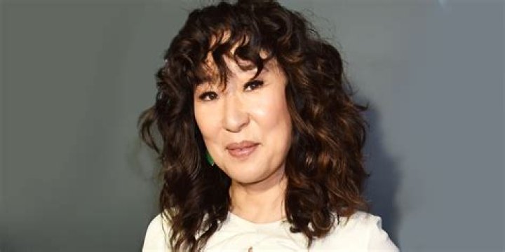 Sandra Oh 2018 Hair, Eyes, Feet, Legs, Style, Weight & No Makeup