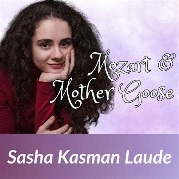 Sasha Mozart (Oana_Aga) Twitter