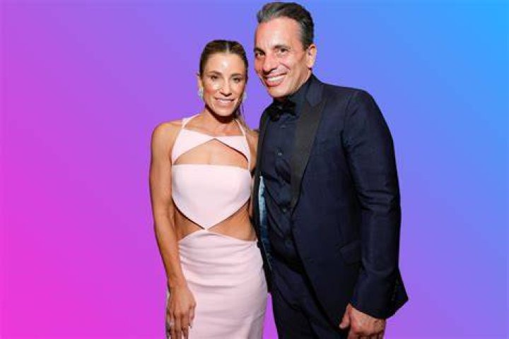Sebastian Maniscalco 2024 Wife, net worth, tattoos, smoking & body
