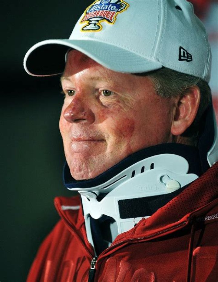 SECOND THOUGHTS Louisville's dirt cleans up Bobby Petrino a bit
