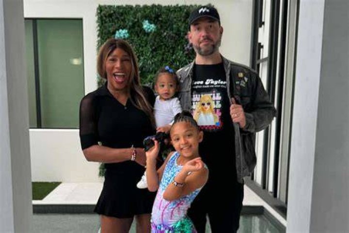 See The Williams Family: Unseen Photos Of Wendy Williams And Her Loved Ones