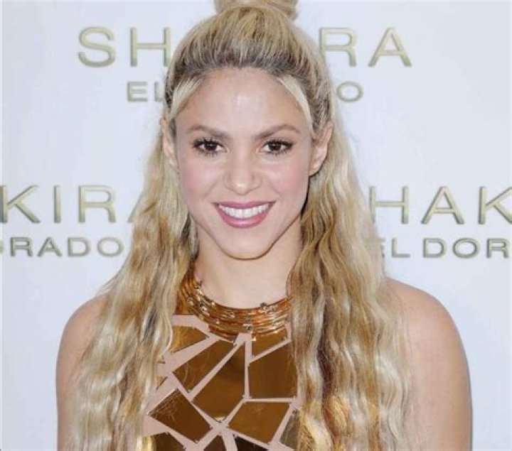 Shakira Net Worth (Updated 2023) Bio