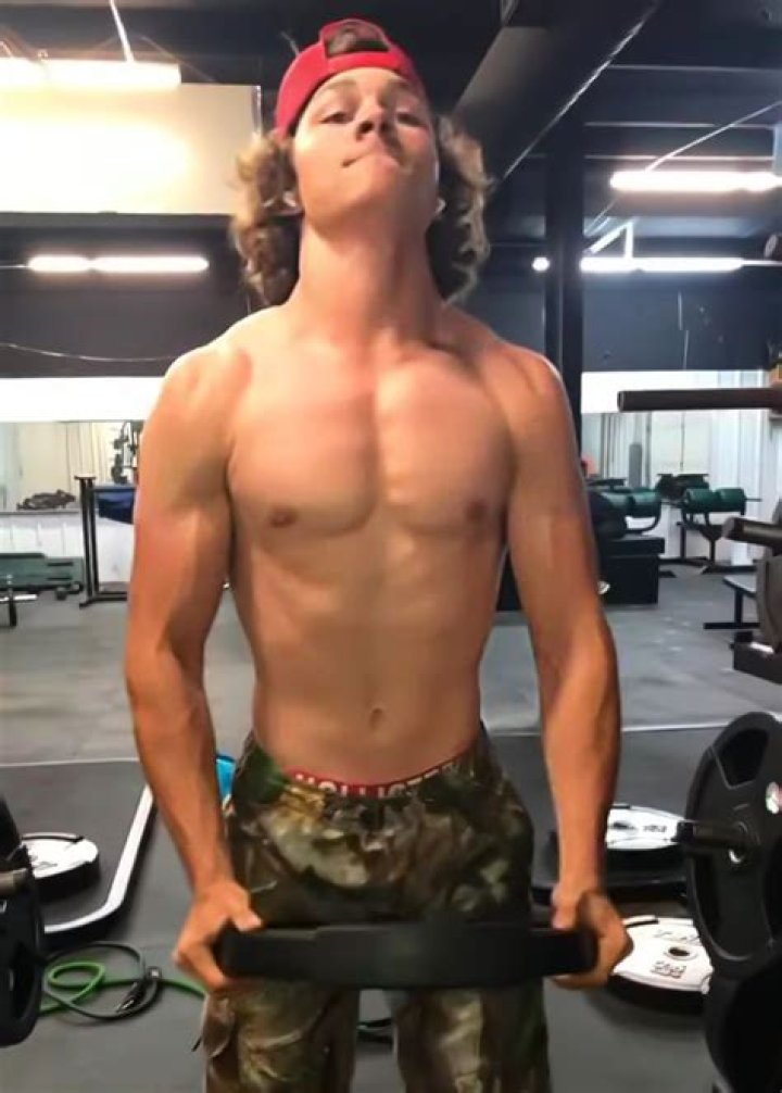 Shirtless actors, Hottest guy ever, Cute guy pics