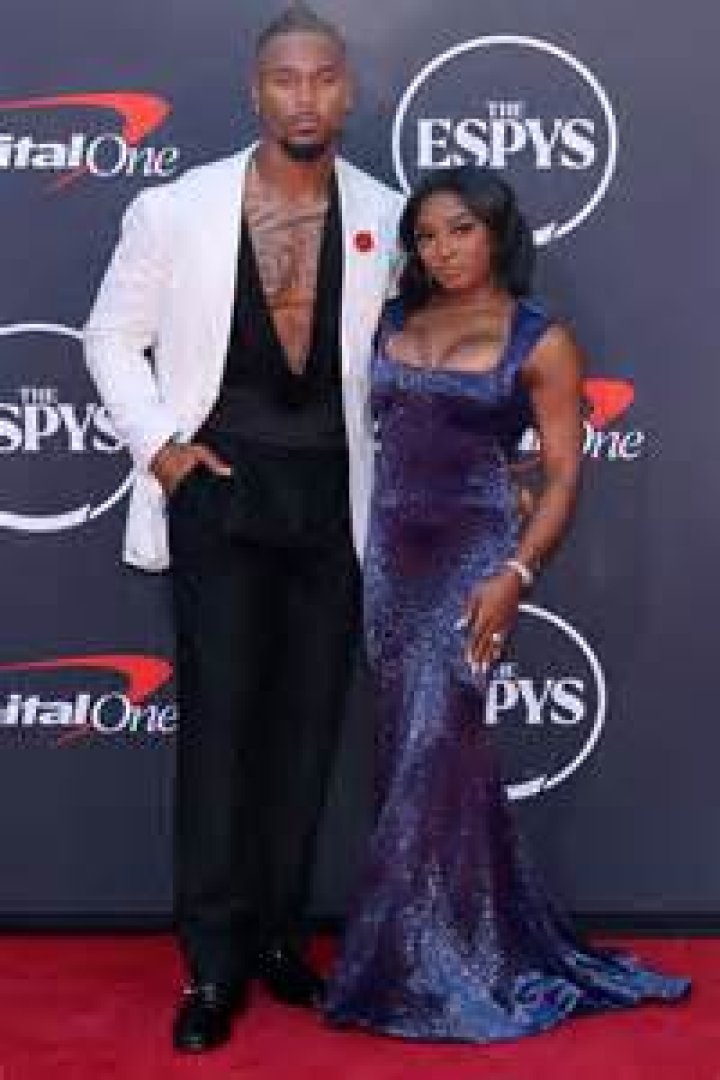 Simone Biles and Fianc&eacute; Jonathan Owens Reveal the Exact Moments They