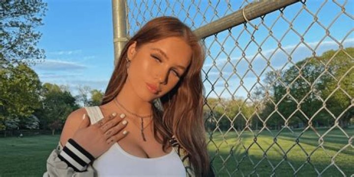 Ski Bri Onlyfans model who quit her job to a millionaire
