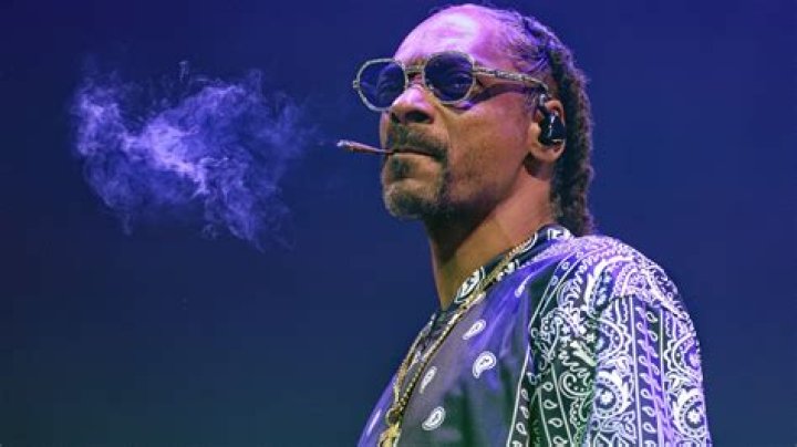 Snoop Dogg reveals when he rocked at Bar Mitzvah with &lsquo;dirty&rsquo; lyrics