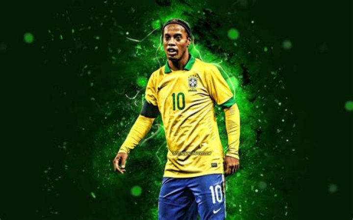 Soccer Ronaldinho Brazilian 1080P wallpaper hdwallpaper desktop