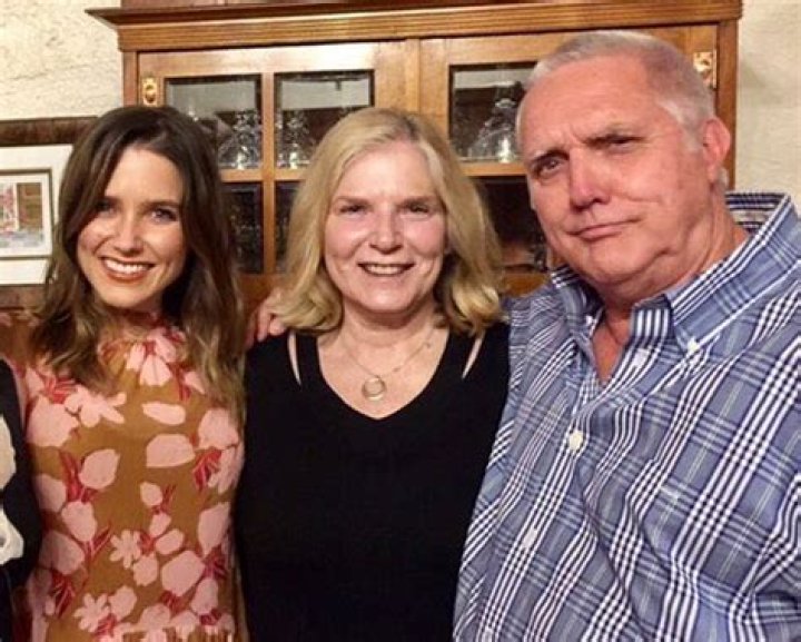 Sophia Bush and Her Family ExHusband, Boyfriend, Parents BHW