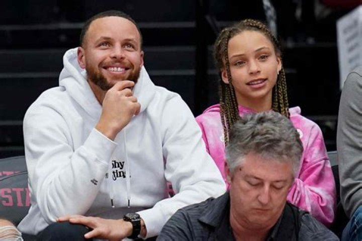 Stephen Curry and Daughter Riley Skip AllStar Festivities to Support