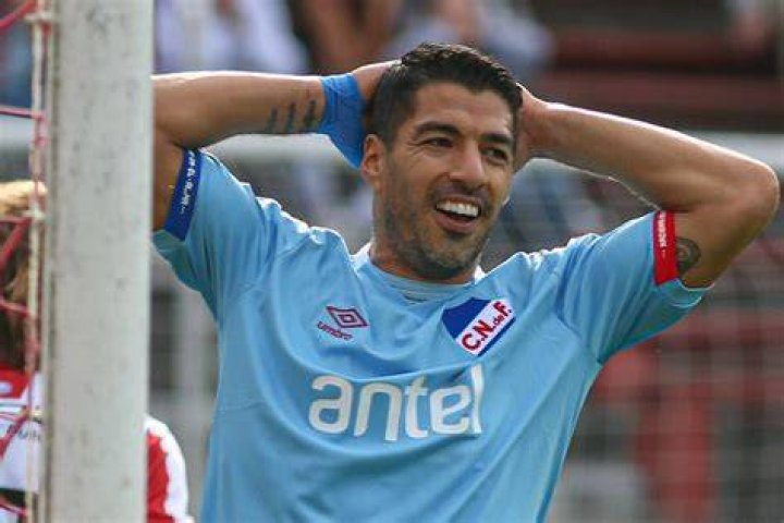 Suarez Current Club Suarez 'Hurt' by Criticism of Barca Players' Pay