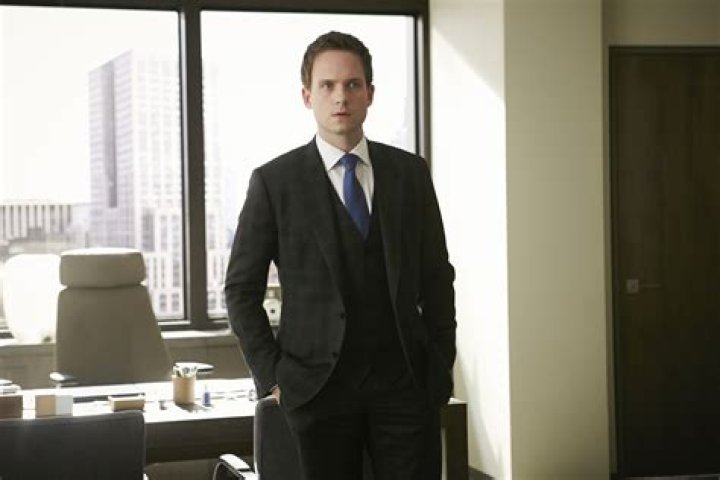 Suits mike investment banker