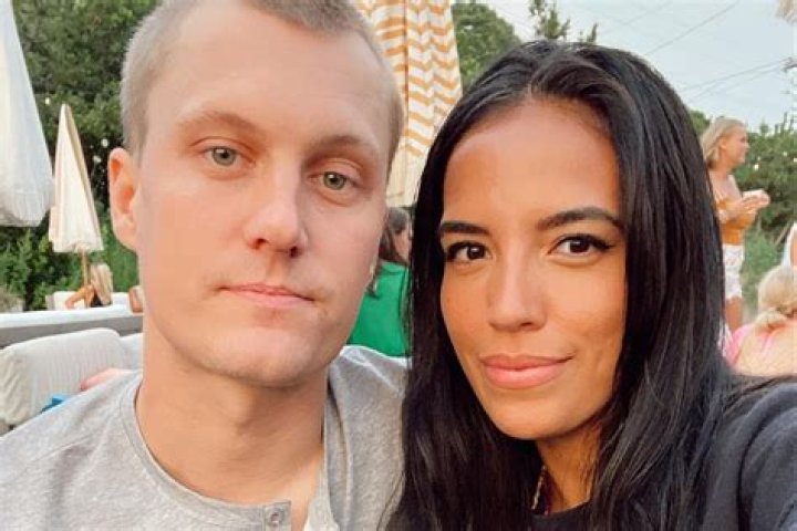 SUMMER HOUSE Danielle Olivera and Robert Sieber SPLIT after 2 years!