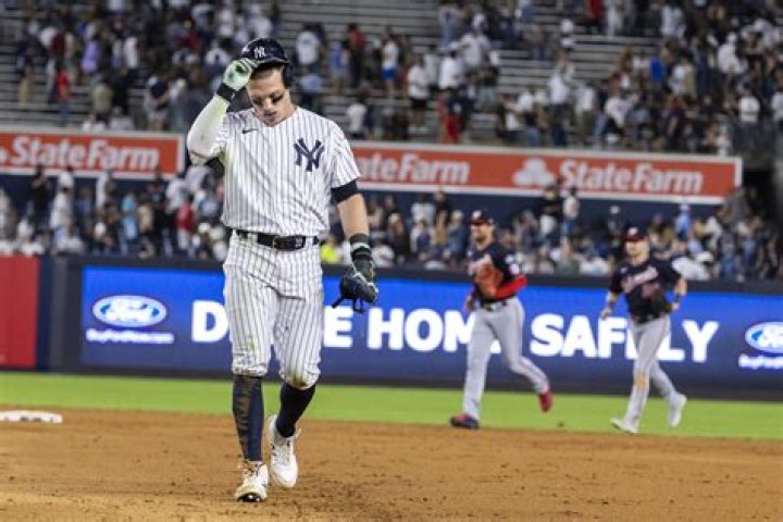 Suzyn Waldman rips Yankees on hot mic 'God, this is boring'