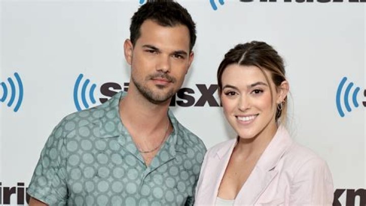 Taylor Lautner Birth Chart Horoscope with Kundli