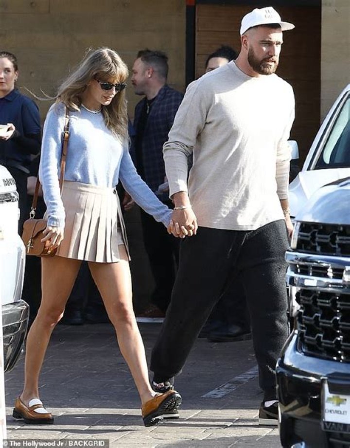 Taylor Swift&rsquo;s weight gain suits her? GirlsAskGuys