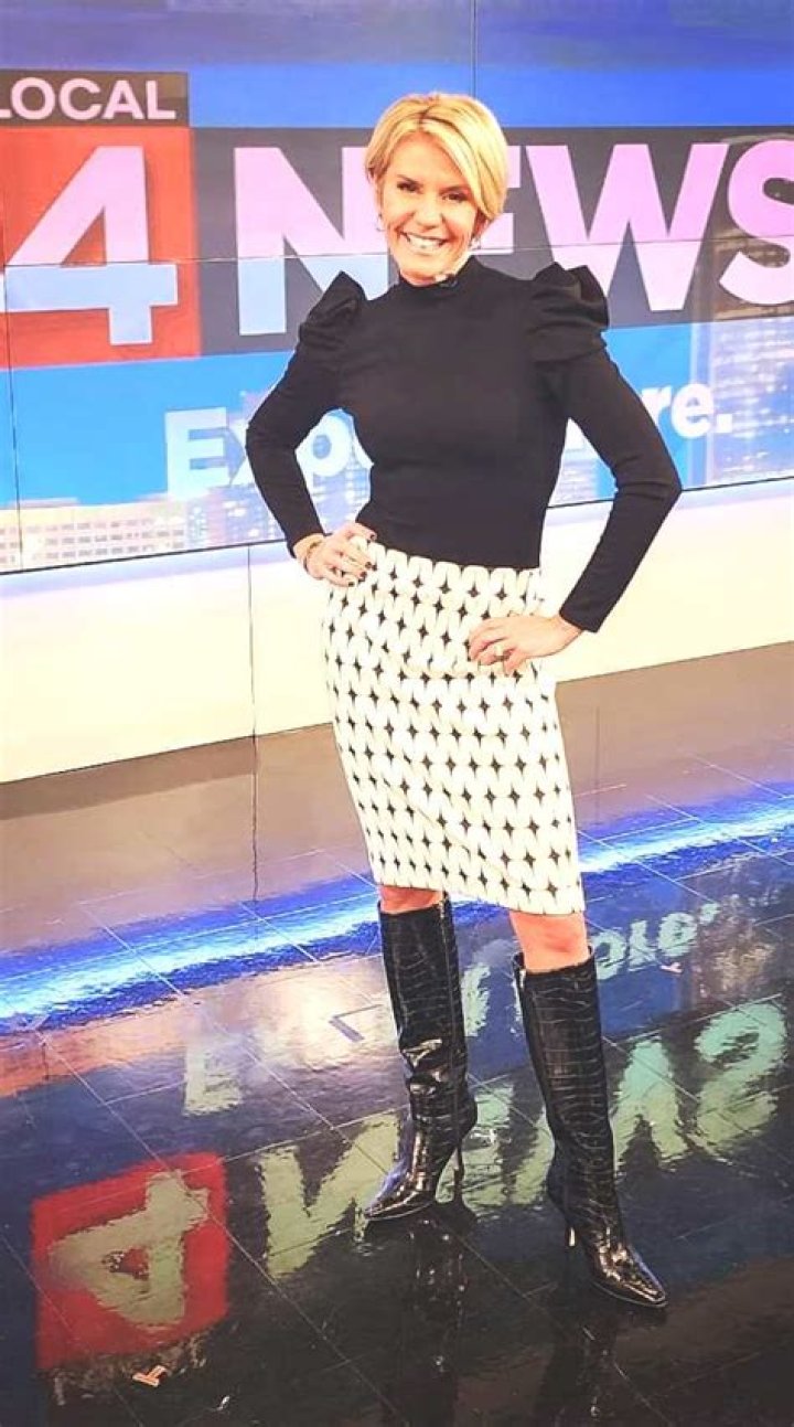 THE APPRECIATION OF NEWSWOMEN WEARING BOOTS BLOG CATCHING UP WITH