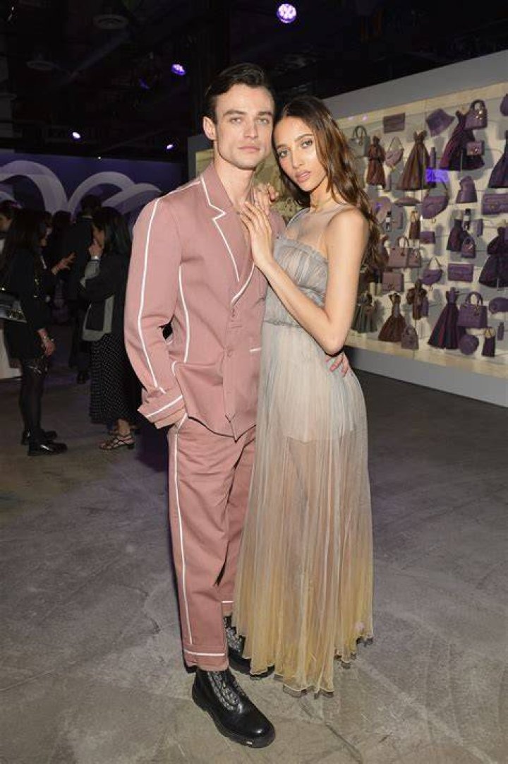 The Current Love Interest Of Thomas Doherty Revealed