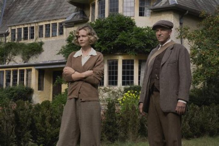 The Dig review An incredible cast and a compelling real life story