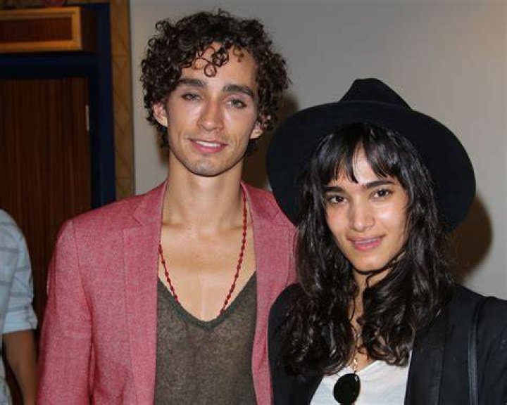 The Intriguing World Of Robert Sheehan’s Relationships
