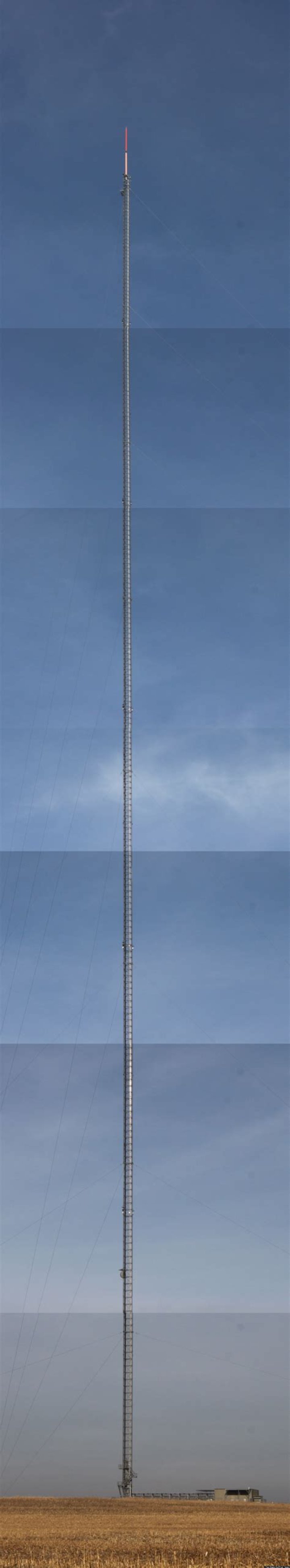 The KDLT Mast, The World's AlmostTallest Transmission Tower Stands In