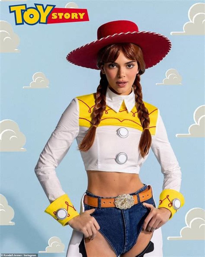 The Ultimate Guide: Kendall Jenner's Iconic Jessie Toy Story Costume