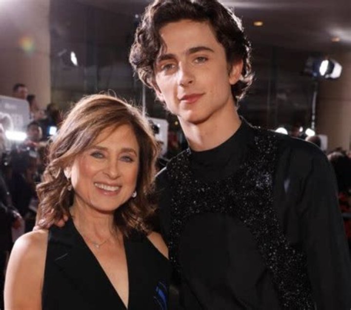 Timothee Chalamet Biography, Age, Family, Height, Marriage, Salary, Net