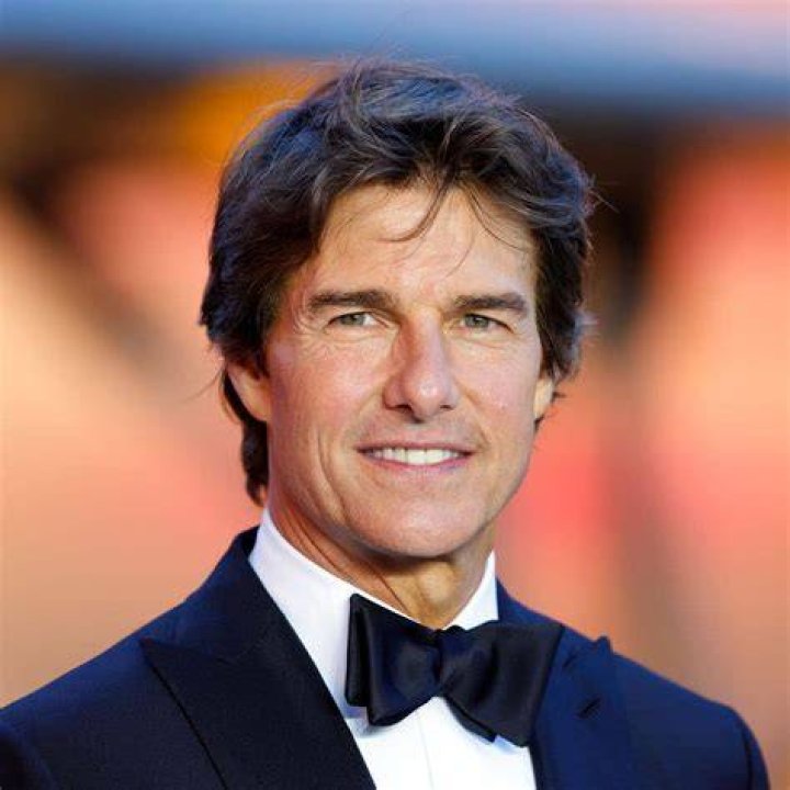 Tom Cruise 'risks death' to perform 'the biggest stunt in cinema